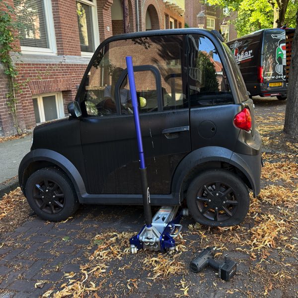 Move CityCar band 145/70 R 12 vervangen op locatie